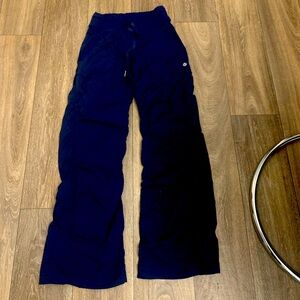 Lulu lemon pant, size 2 navy